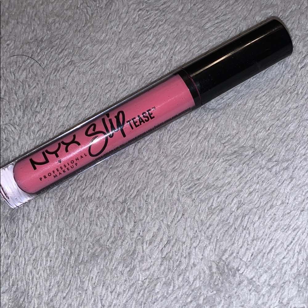 NYX Slip Tease Lip Gloss BN
